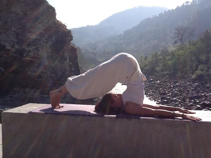 Yoga et ostéopathie : des disciplines complémentaires pour un mieux-être global